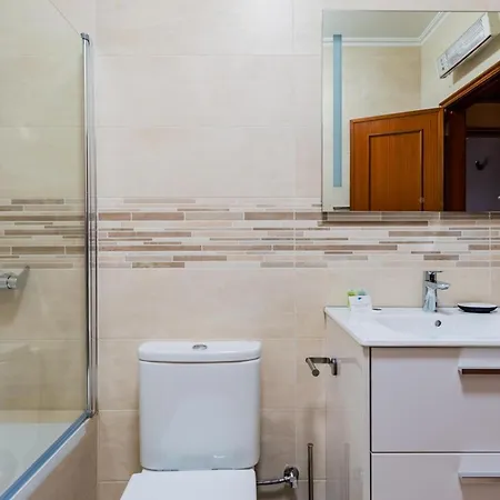 Cantinho Em Cascais, Spacious 3br With Balconies * Cascais