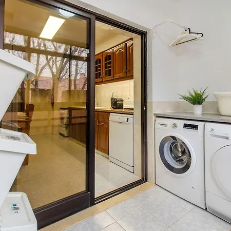 Cantinho Em Cascais, Spacious 3br With Balconies Lägenhet