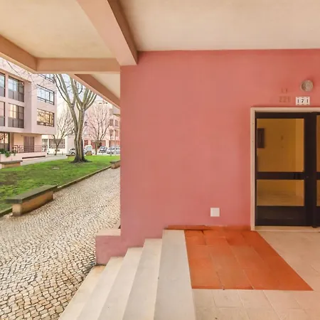 Daire Cantinho Em Cascais, Spacious 3br With Balconies