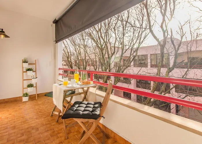 Cantinho Em Cascais, Spacious 3br With Balconies شقة