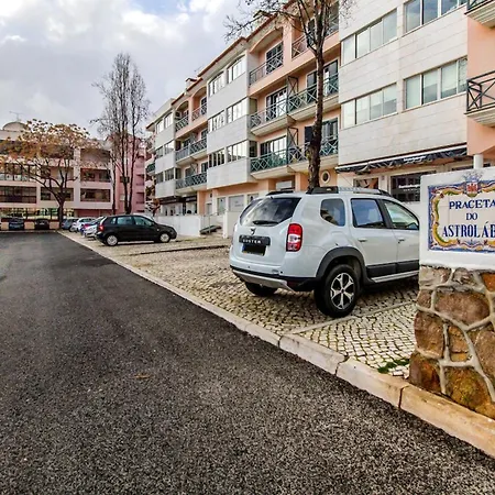 Cantinho Em Cascais, Spacious 3br With Balconies * Cascais